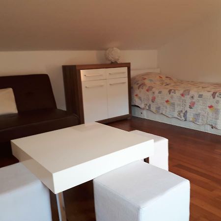 Ruzmarinka 4* Apartment Baska  Luaran gambar