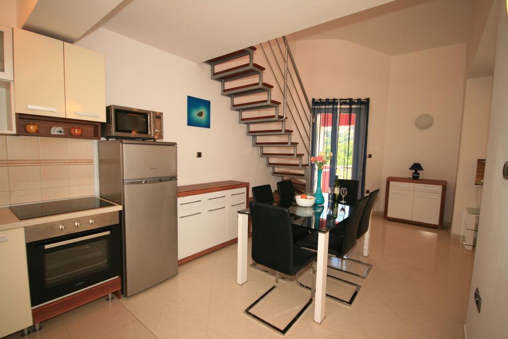 Ruzmarinka 4* Apartment Baska  Luaran gambar