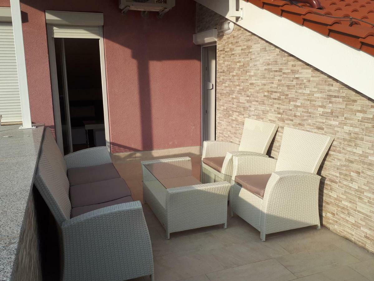 Ruzmarinka 4* Apartment Baska  Luaran gambar